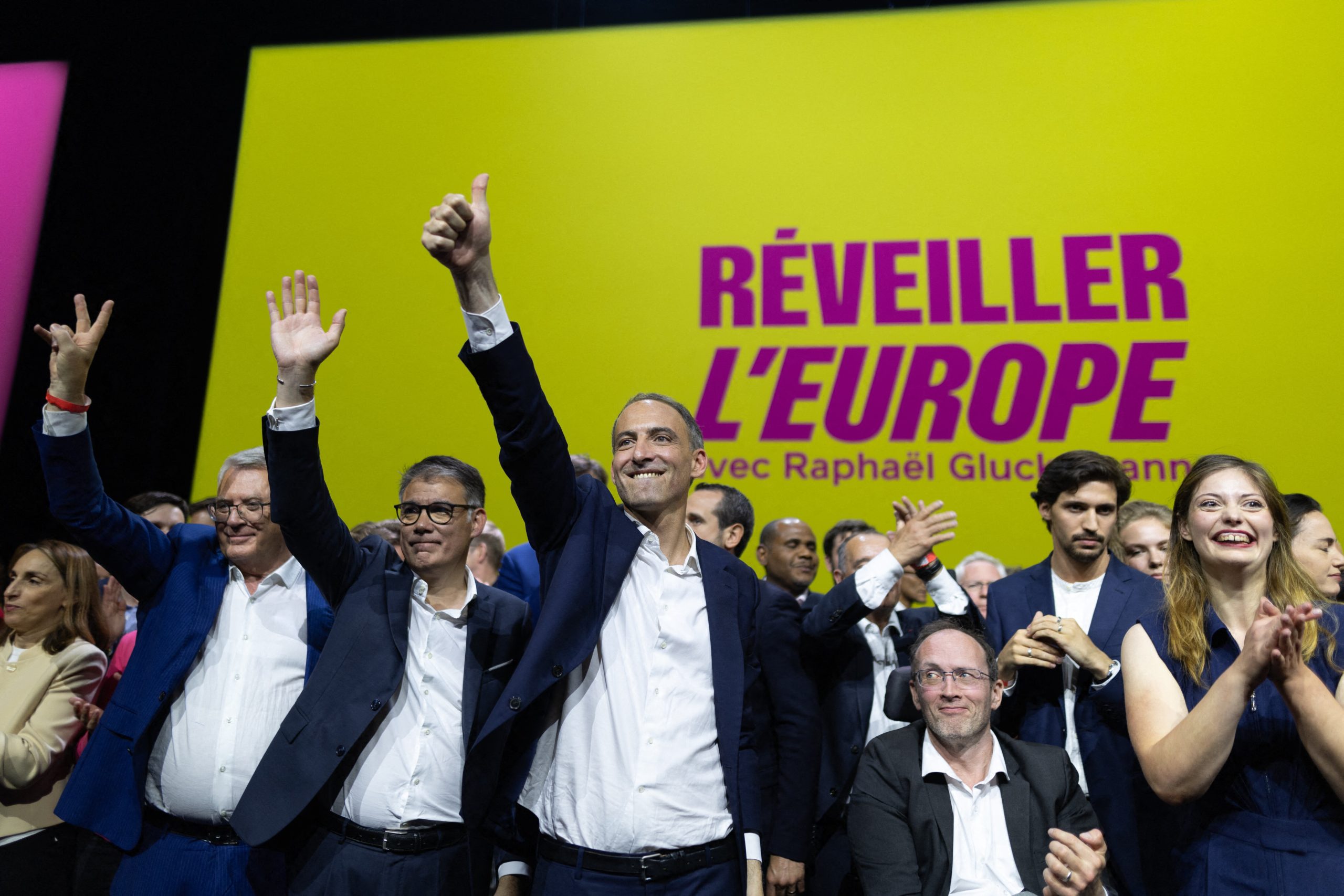 Dominique de Villepin Prend Son Temps Avant de S’engager pour l’Élection Présidentielle de 2027