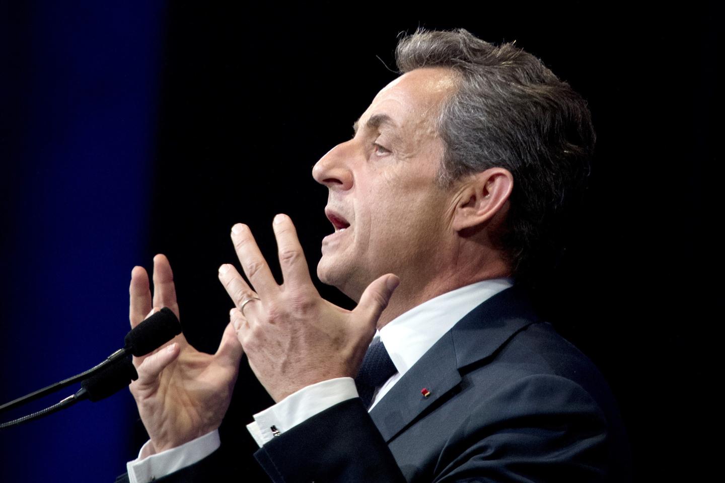 Nicolas Sarkozy face à des accusations sévères et un sommet crucial pour l’Ukraine