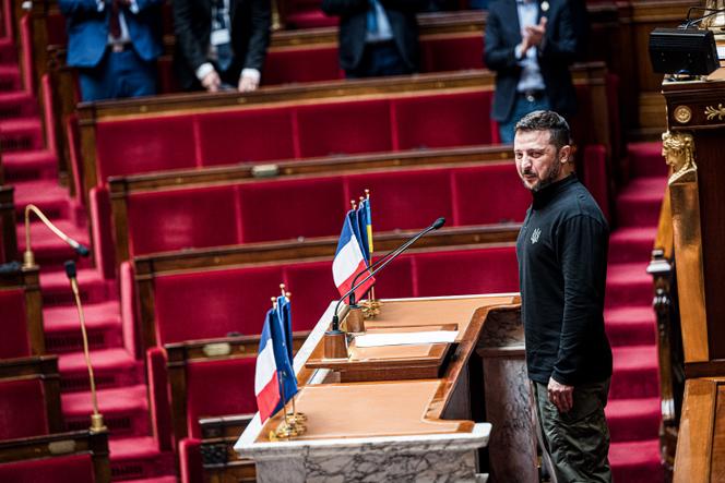 Zelensky en visite à Paris pour renforcer le soutien à l’Ukraine et débat sur les ZFE