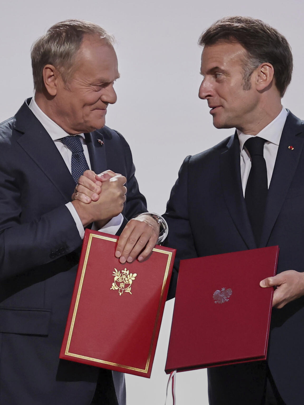 La France et la Pologne scellent un traité de coopération militaire face à la menace russe