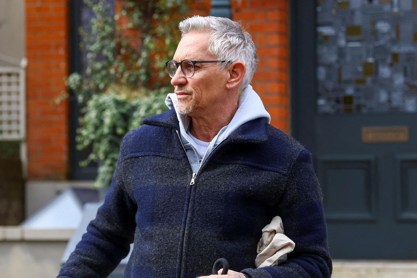 Gary Lineker met fin à son contrat avec la BBC après une controverse sur les réseaux sociaux