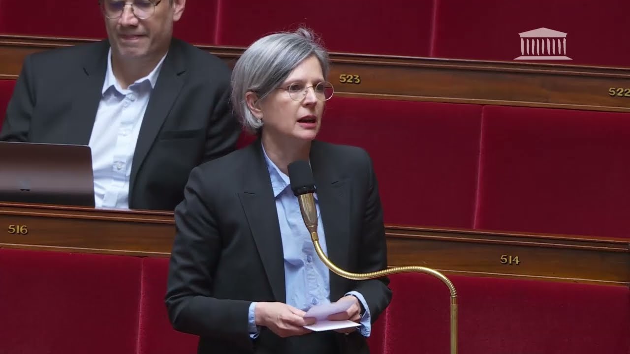 Sandrine Rousseau exprime une forte émotion face à la nouvelle loi sur l’aide à mourir